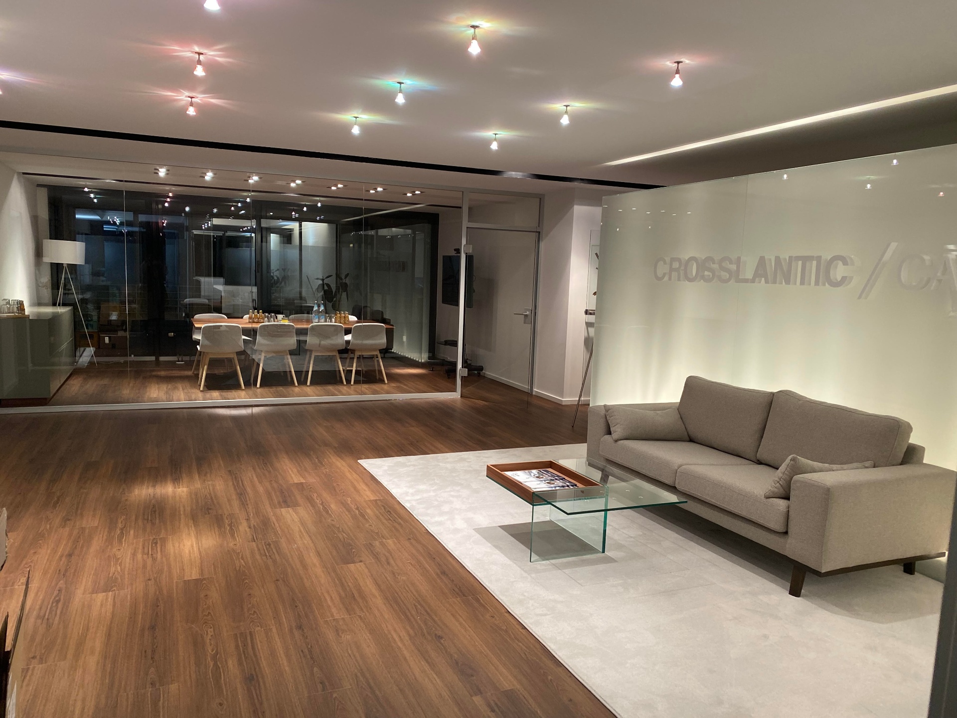 Crosslantic office in Dusseldorf